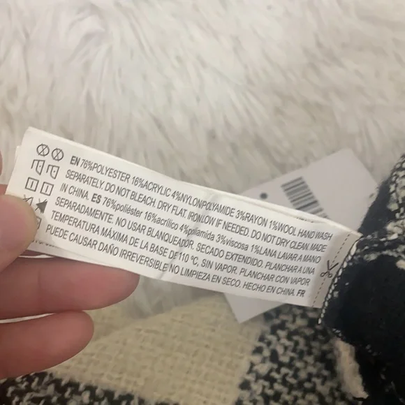 Forever 21 PLUS Black & White Plaid Wool Blend Mini Skirt - Picture 4 of 5